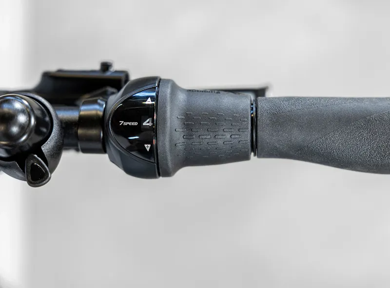 Trek District+ 2 400wh Electric Hybrid Bike 2024 in Galactic Grey-4